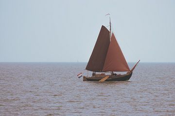 Oudzeilschip in retro kleuren van Marco Leeggangers