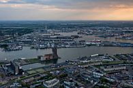 De haven van Rotterdam van Roy Poots thumbnail