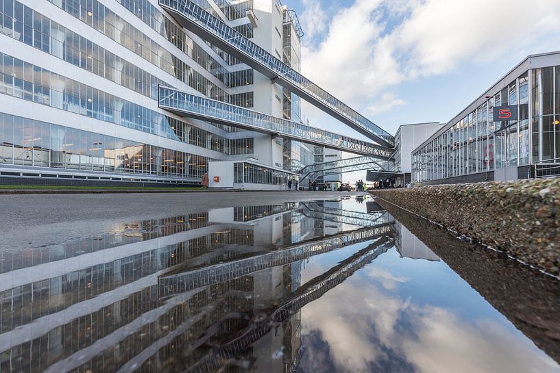 L'usine Van Nelle à Rotterdam reflétait par MS Fotografie | Marc van der Stelt