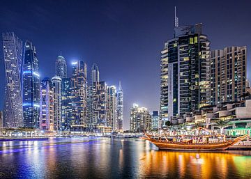 Marina Dubai 3 by Wilma Wijnen