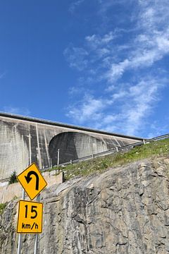 View of the dam on a summer day by Claude Laprise