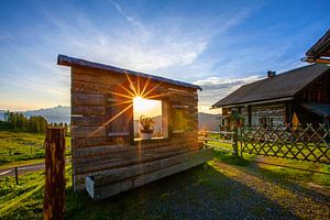 Die ersten Sonnenstrahlen auf der Lackenalm