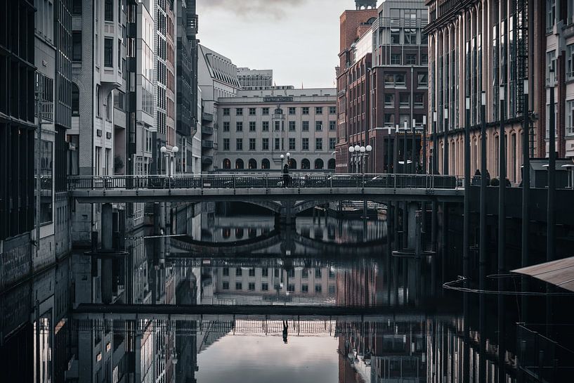 Hamburg by Hello Pompoyo