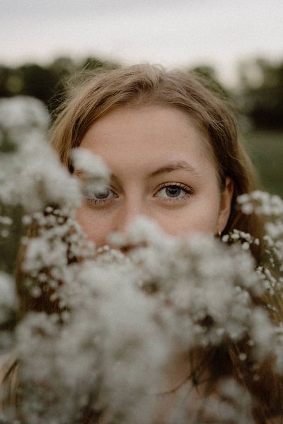 Bridal Veil by Maike Simon