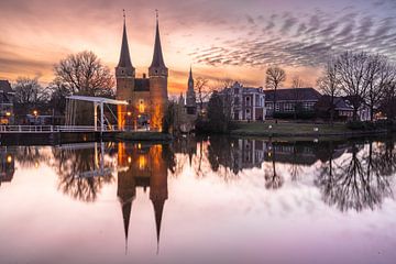 Lever de soleil Oostpoort Delft sur Sonny Vermeer