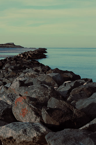 Rock breakwater