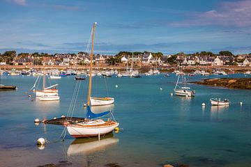 Bateaux dans le port de Saint-Guirec, Cote de Granit Rose, Bretagne sur Christian Müringer