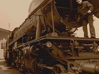 Nettoyage d'une locomotive à vapeur