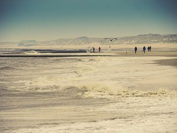 Wandeling naast de golven