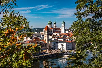 Uitzicht op Passau 3 van 3 | Altstadt | Donau | Beieren | Duitsland | photoprint van Rebecca van der Schaft