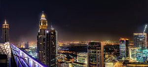 Dubai Skyline van Michael van der Burg