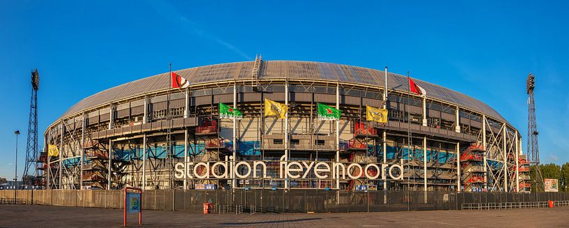 Stadion Feyenoord Rotterdam van Ilya Korzelius