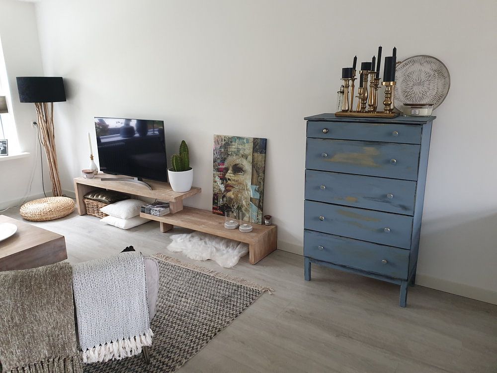 Looking for some news  par Gabi Hampe 