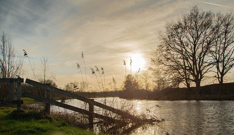 Zonsondergang bij de Regge. van Hans ter Elst