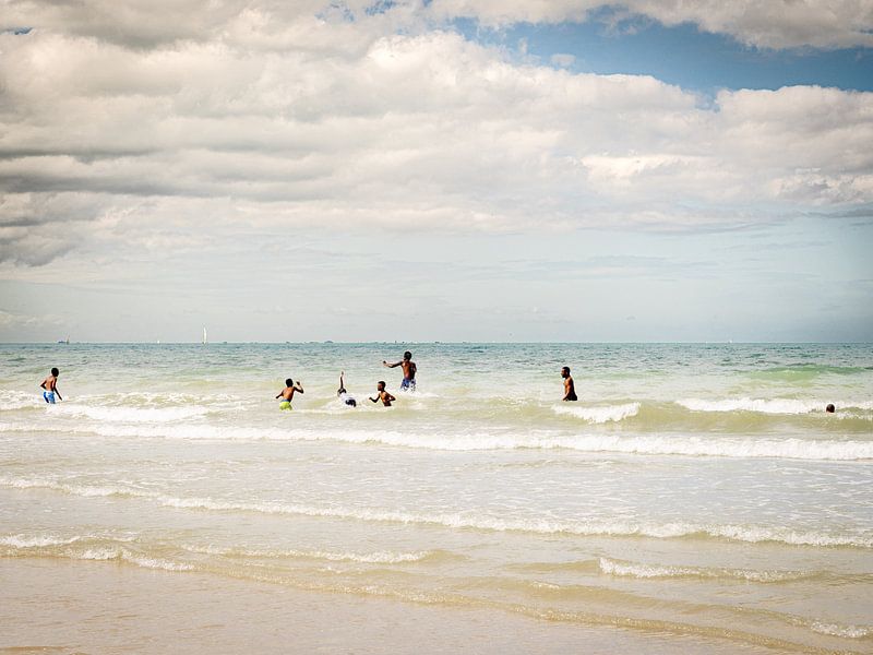 Swimming, summer, sunbathing. by Suzan Brands