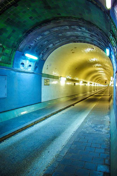 Hamburg: a tube of the old Elbe Tunnel by Norbert Sülzner