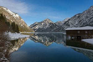 Winterliche Spiegelung am Heiterwanger See