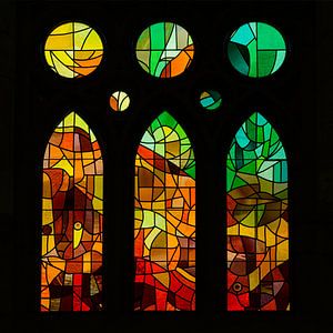 Das Innere der Sagrada Familia in Barcelona (quadratische Komposition)