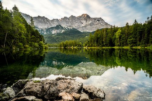 Sunrise at lake Eibsee