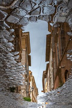 Reflection of an alley. by Karsten Rahn