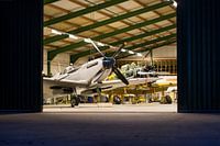 Hangar in de nacht