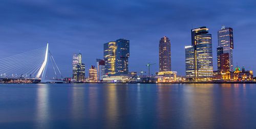 Rotterdam Skyline @ Night by Jack Tet