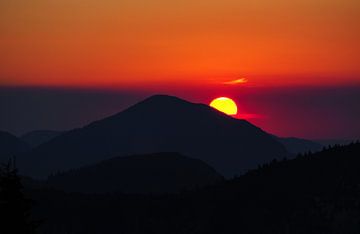 Alpenglow - spectacular photos of the sunset in the mountains.