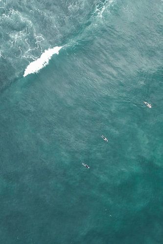Surfers in de zee | reisfotografie print | Ahangama Sri Lanka