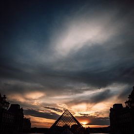 Sonnenuntergang in Paris von Oscar van Crimpen