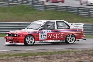 BMW M3 e30 on the track by Menno Schaefer