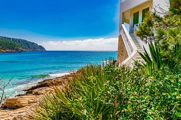 Luxe villa huis aan strand met prachtig uitzicht op zee van Alex Winter