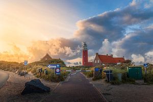 Coucher de soleil magique au phare de Texel