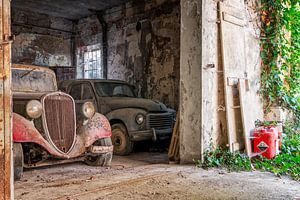 Voitures abandonnées dans le garage sur Gentleman of Decay