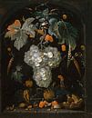 Stilleven met druiven en vruchten in een nis, Abraham Mignon van Meesterlijcke Meesters thumbnail