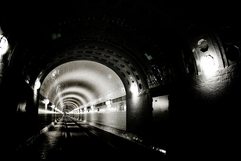 Darkness and light by Norbert Sülzner