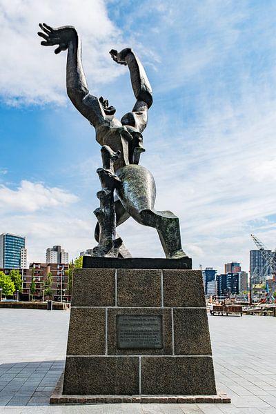 Monument La ville détruite par Zadkine par Wim Stolwerk