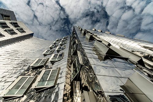 Moderne architectuur Medienhafen Dusseldorf