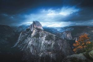 Half Dome donderstorm van Loris Photography