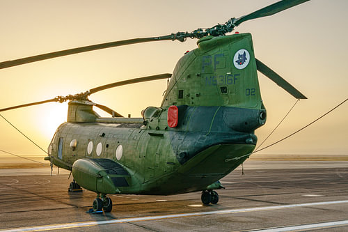 Boeing Vertol CH-46E Sea Knight.