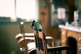 retro hairdresser by Bert-Jan de Wagenaar