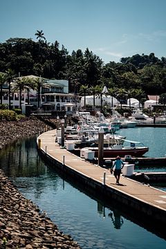 Spaziergang am Hafen von Quepos, Costa Rica von Joep Gräber