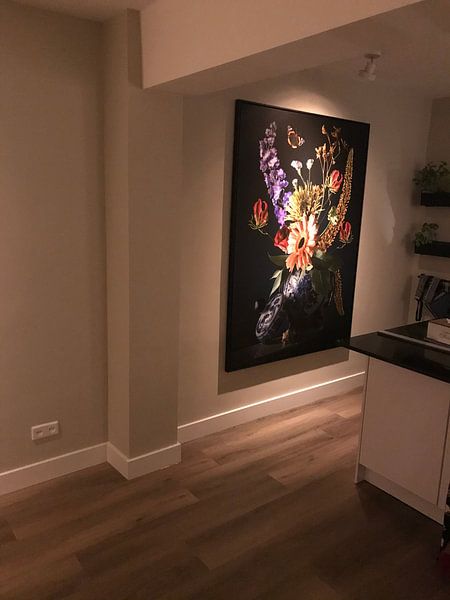 Customer photo: Royal Flora by Fine Art Flower - Artist Sander van Laar, on canvas