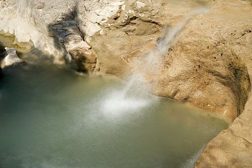 la rivière Mirna près du village de Kotli en Istrie en Croatie