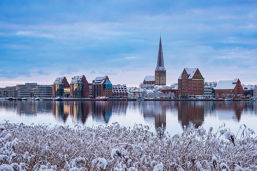 View over the Warnow to the Hanseatic city of Rostock in winter by Rico Ködder