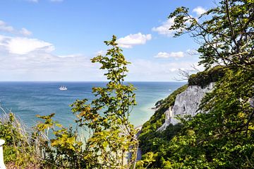 Sailing ship in front of Könmingsstuhl - view to Victoria View by GH Foto & Artdesign