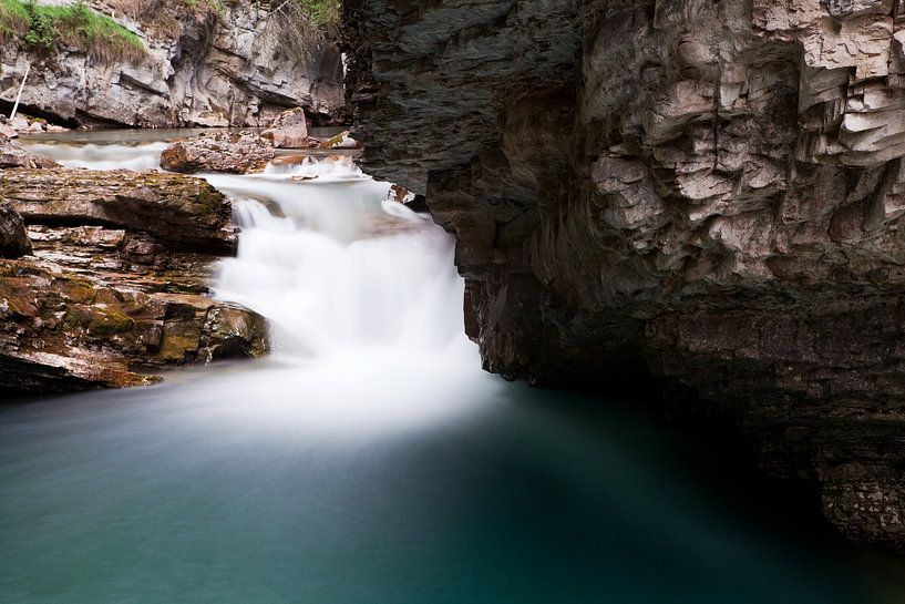 Waterfall in Canada by Ellen van Drunen