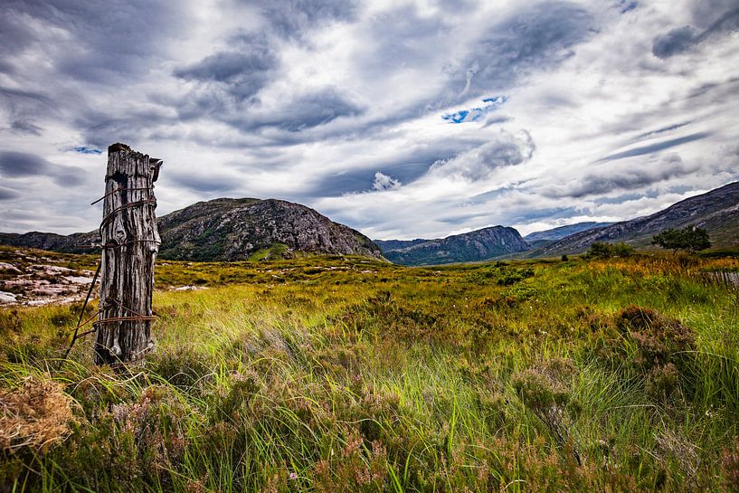 Pole in the highlands van Freddy Hoevers