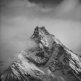 Zwitserland bergen alpen - Zwart Wit van Tim Visual Storyteller