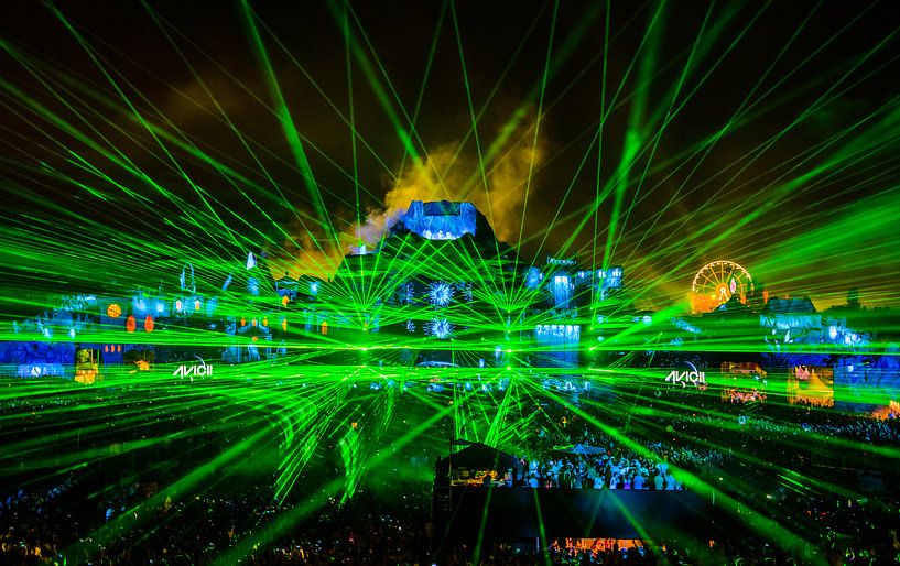 Tomorrowland 2013 - mainstage by night - Avicii par Joeri Swerts