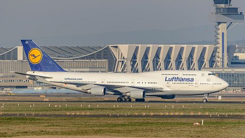 Gelandeter Lufthansa-Jumbojet Boeing 747-400.
